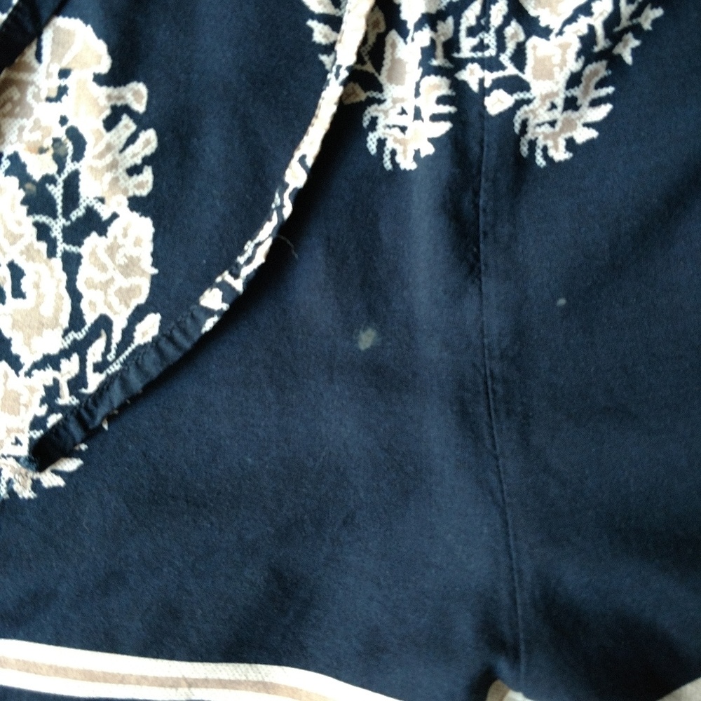 Navy and Ivory Boutique Romper - Picture 4 of 4